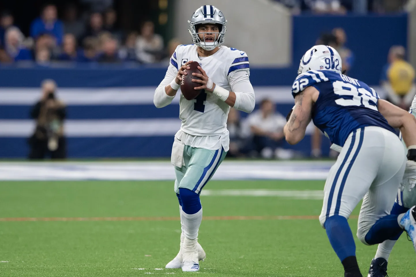 Dallas Cowboysi mängujuht Dak Prescott on plindris - Margus Hunt on ta sihtide vahele võtnud.