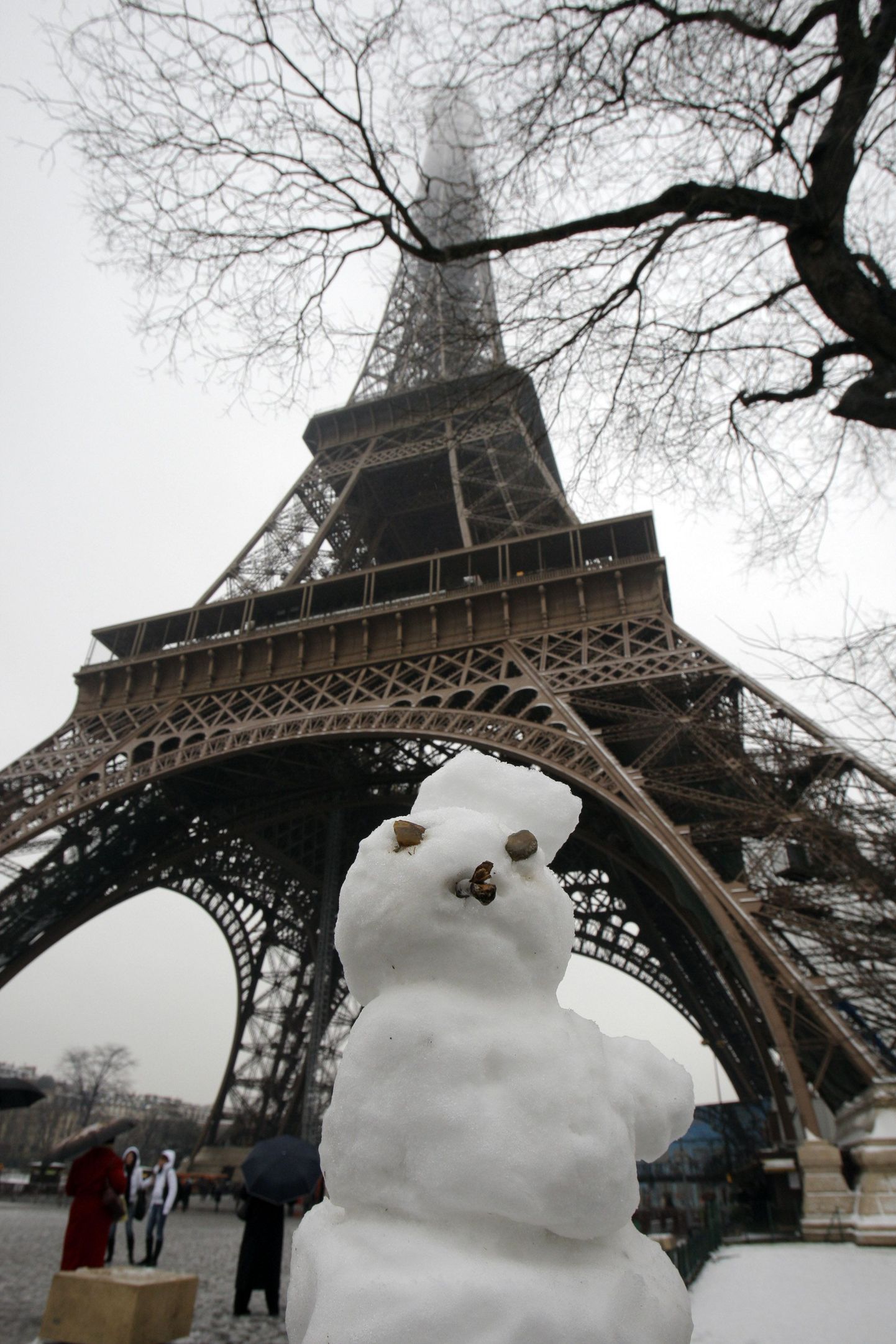 Lumine Pariis.