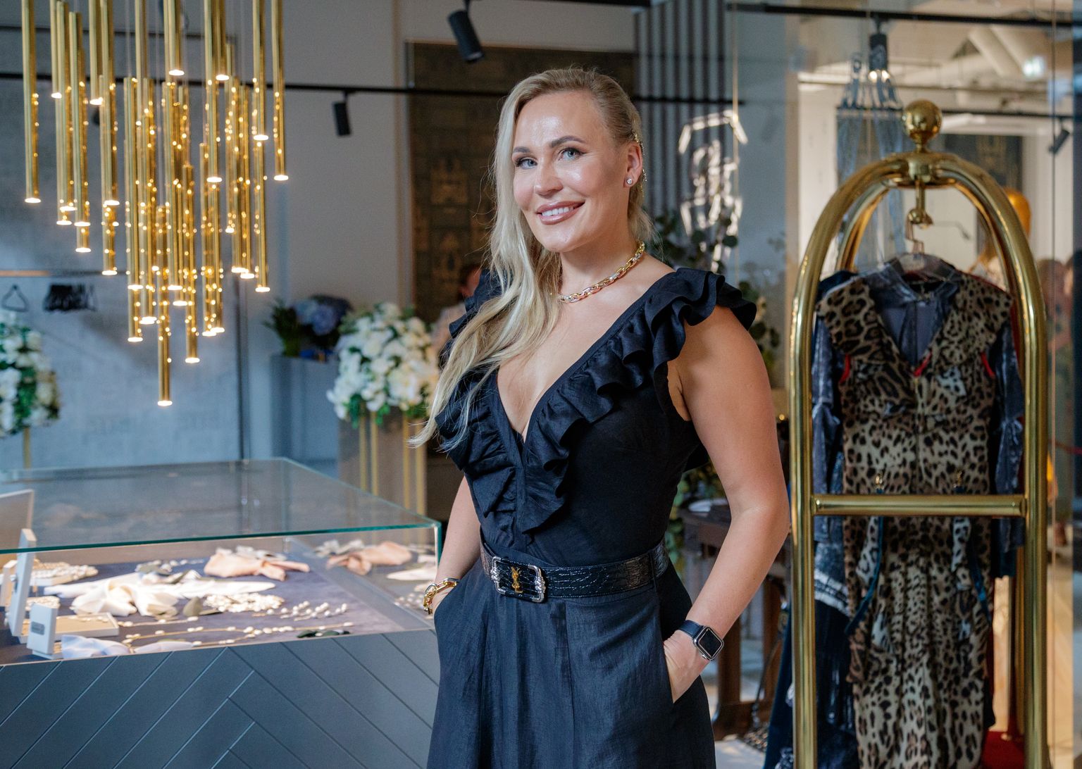 GALERII JA VIDEO Eesti moelooja ja La Famiglia Couture'i omanik Riina ...