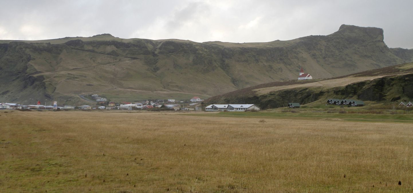 Katla jalamil asuv Viki küla Islandil.