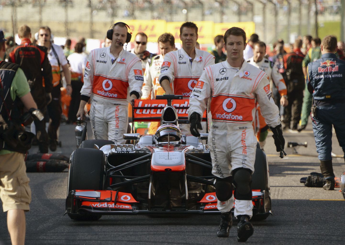 McLareni vormel-1 tiimi liikmed.