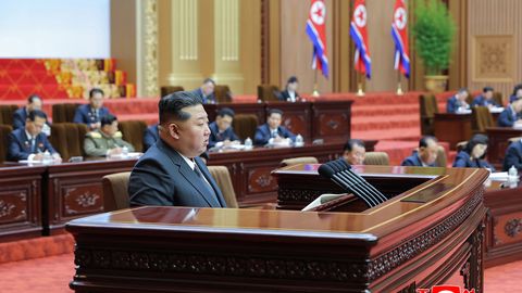 Põhja-Korea liider Kim lubas kiirendada sõjalise jõu ülesehitamist