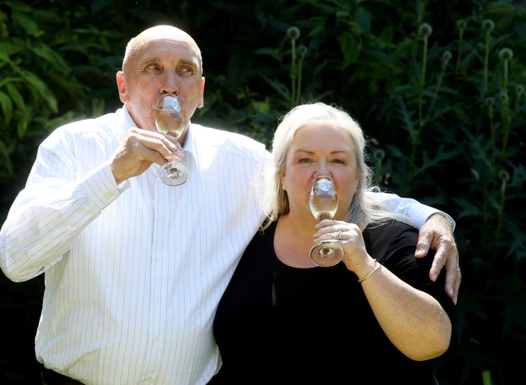 Šotlased Fred ja Lesley Higgins võitsid lotoga ligi 58 miljonit naela
