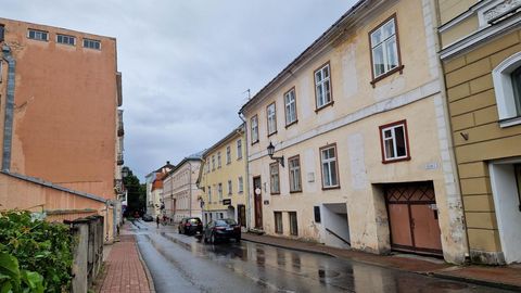 Linnavalitsus pani oksjonile ajaloolised ruumid