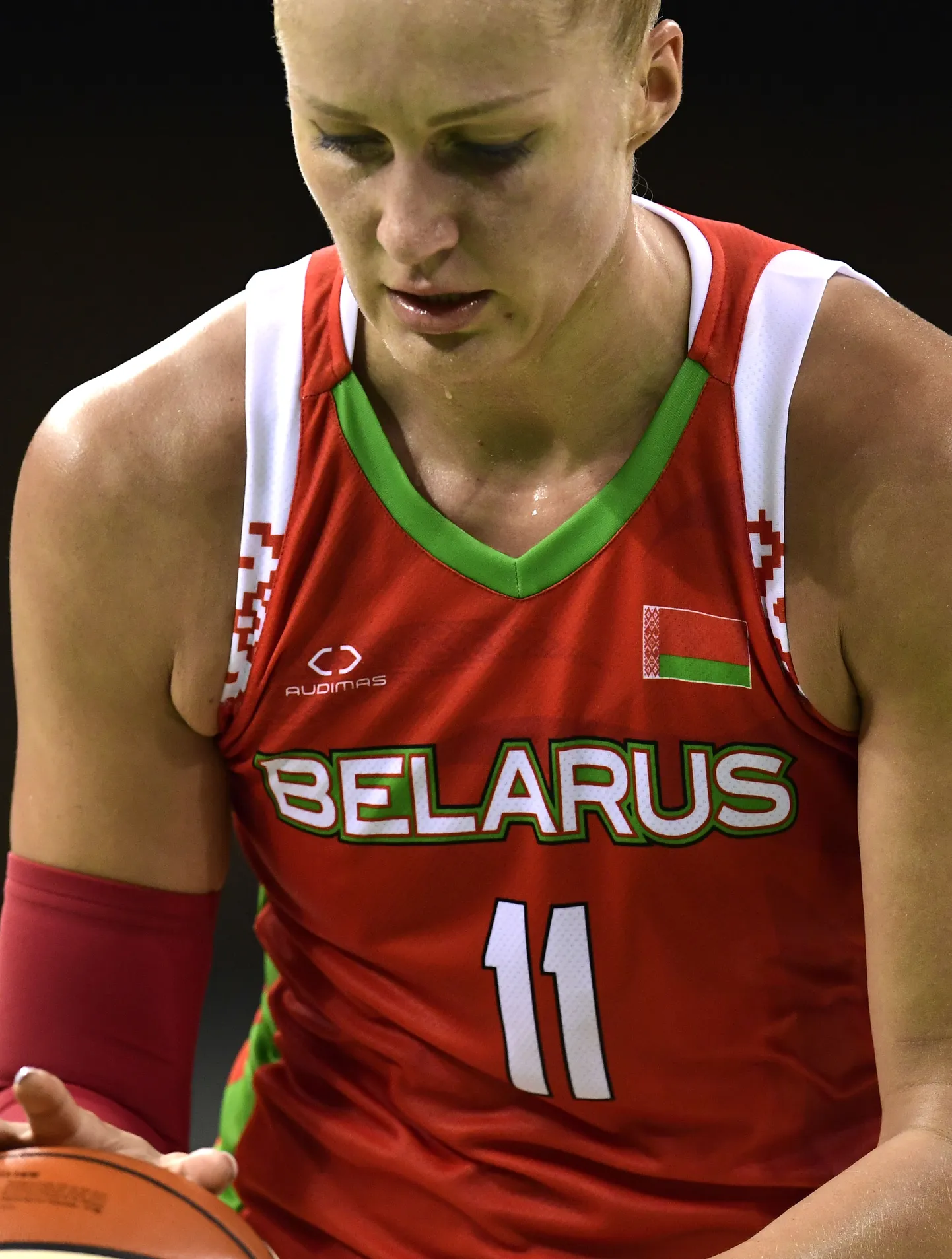 Jelena Leutšanka pidi trellide taga veetma üle kahe nädala.