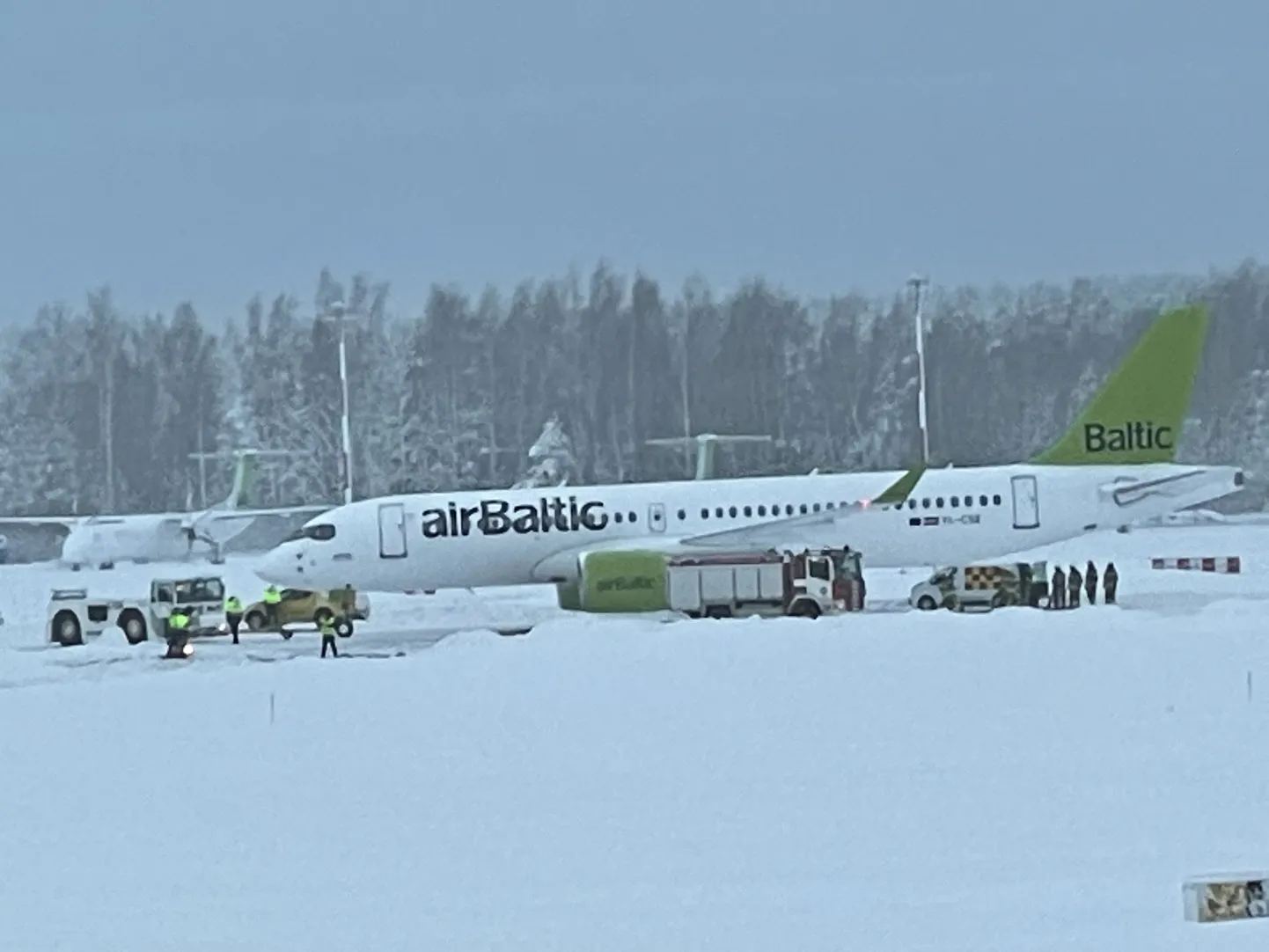 AirBalticu lennuk Riia lennujaamas.