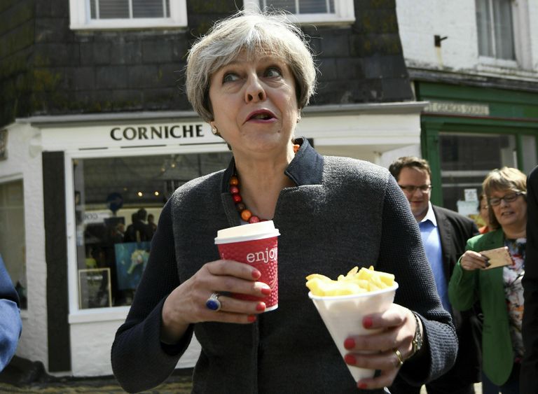 Theresa May tegemas valimiskampaaniat 2017. aasta mais Mevagisseys Cornwallis.