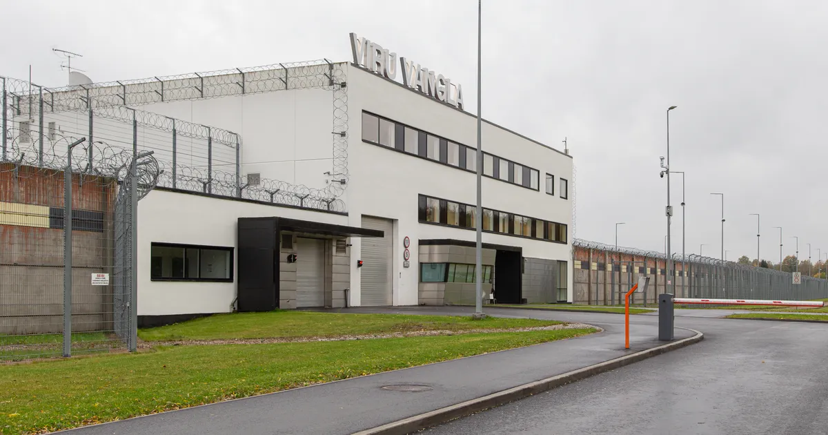 «Huvitav, kas Viru vanglasse on keegi telefoni sisse toonud?» imestab «Kuuuurija» vaataja, pärast seda, kui märkas Facebookis kinnipeetava trellide tagant klõps