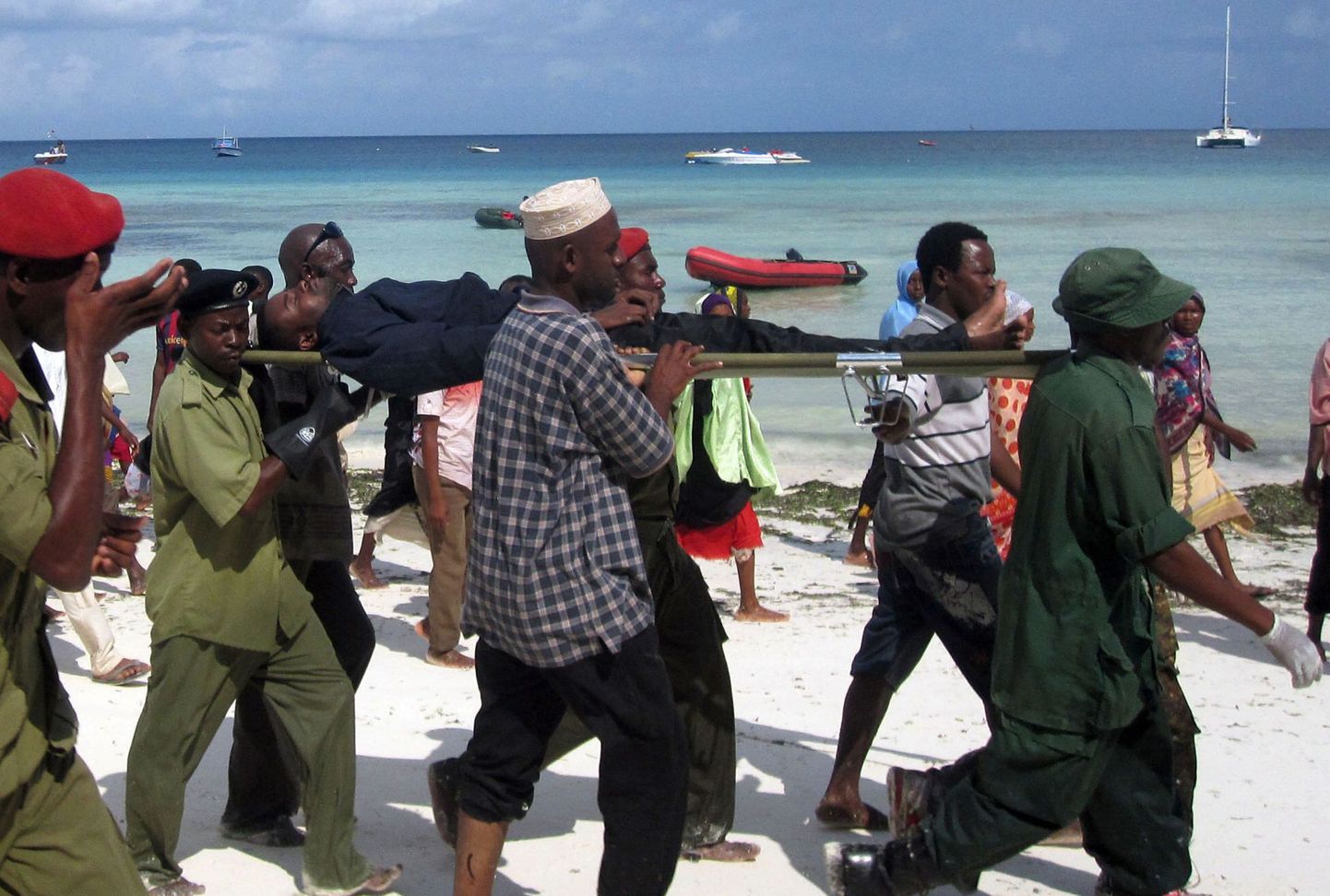 Tansaania laevaõnnetuses hukkus vähemalt poolsada inimest.