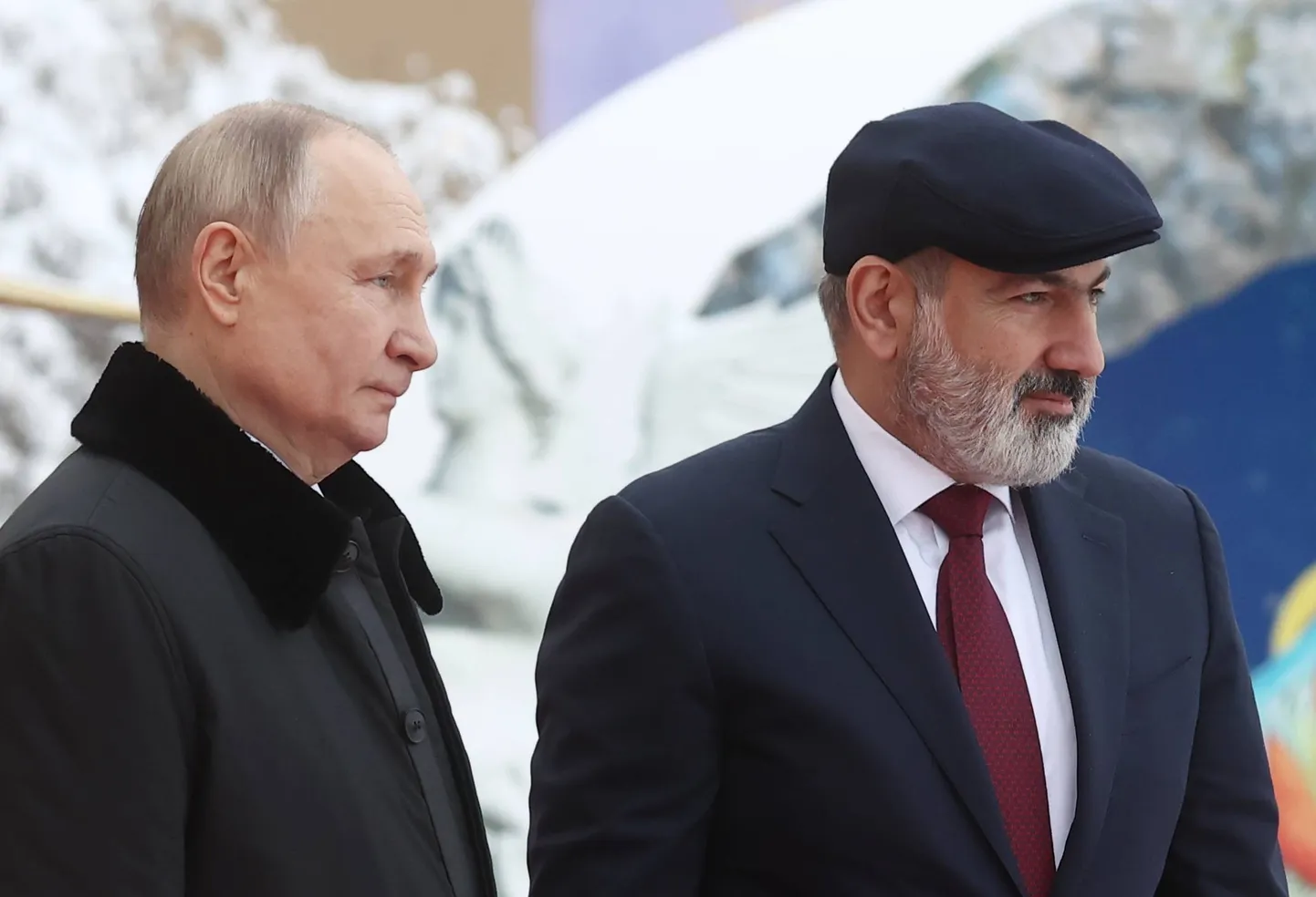 Venemaa riigipea Vladimir Putin ja Armeenia peaminister Nikol Pašinjan 2023. aasta lõpus.