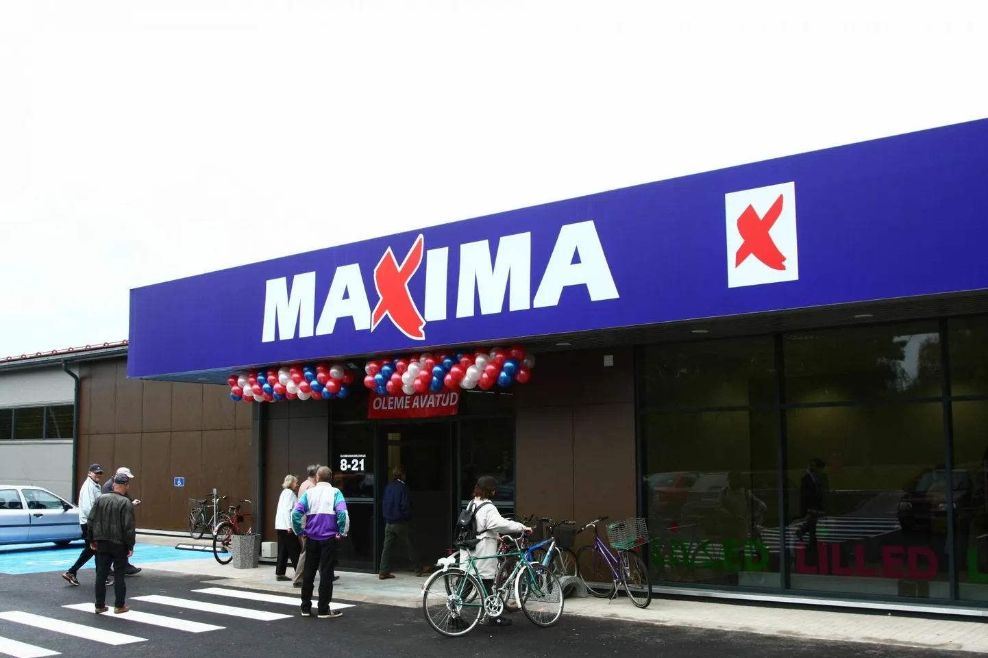 Maxima kauplus Tõrvas on praegu suletud.