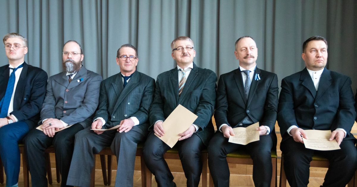 Galerii: koolipere rändas ajas sada aastat tagasi