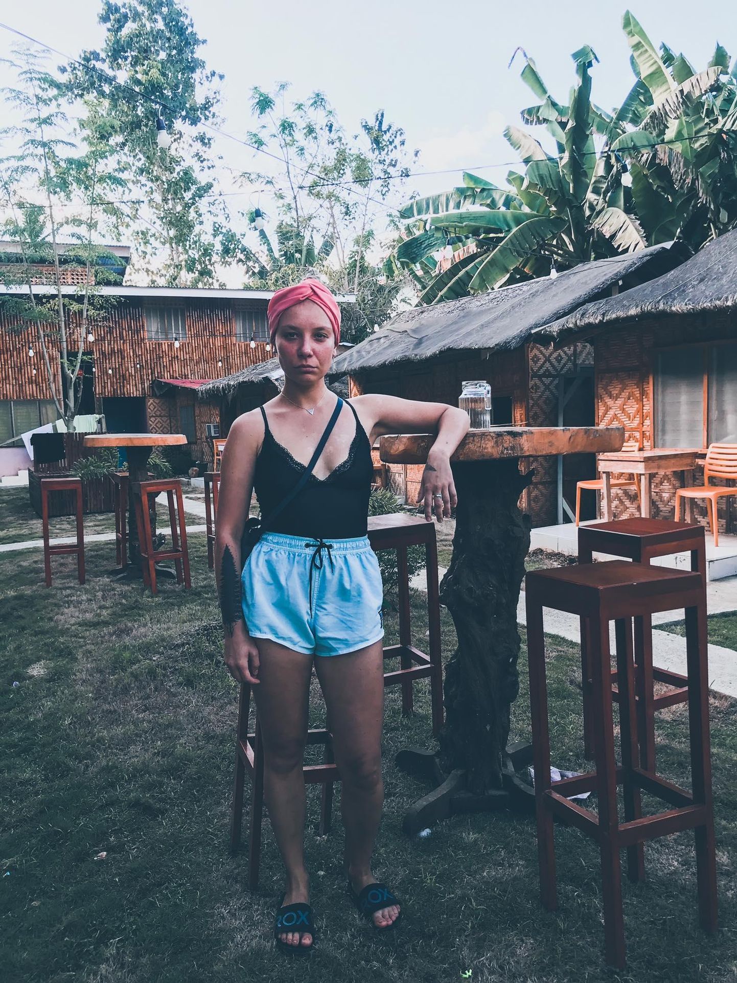 Silly Jaanus elab praegu Boholi saarel väikses hostelis, kus iga numbrituba on eraldi majake.