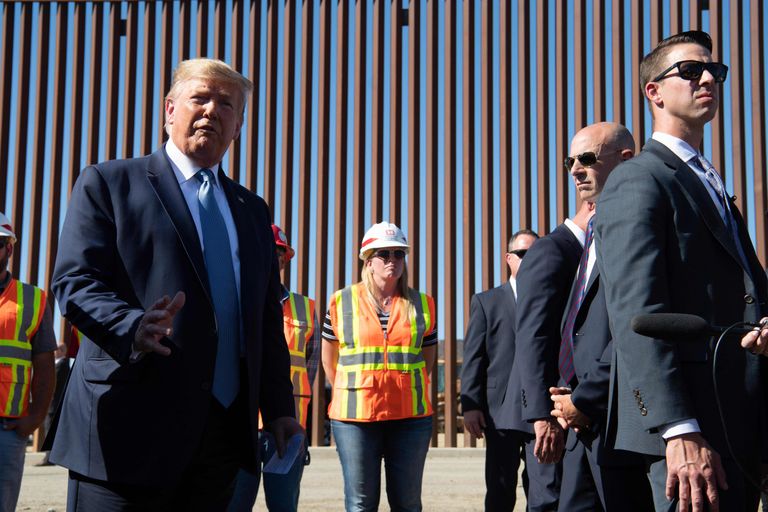 USA president Donald Trump külastas 18. septembril Californias asuvat Otay Mesat, kus rajatakse USA-Mehhiko piiritara