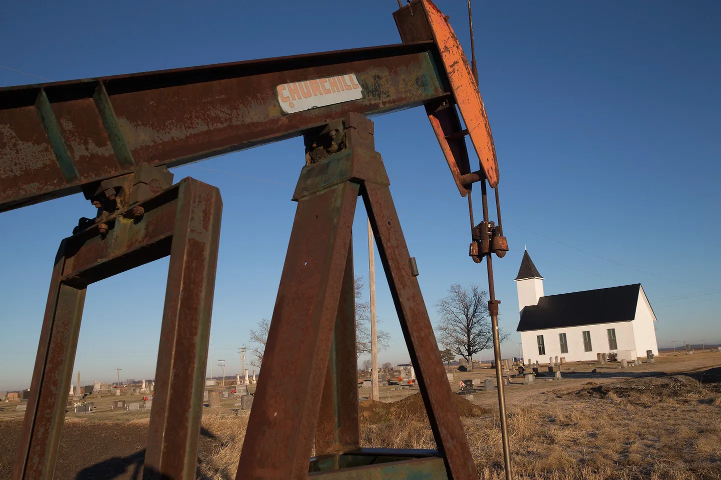 Vana ja väsinud naftapump USA Illinoisi osariigis.