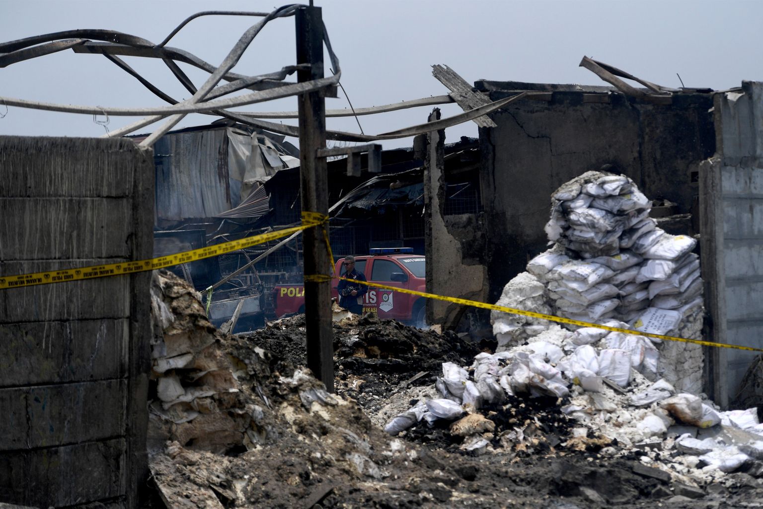 Indoneesias maha põlenud ilutulestikutehas.