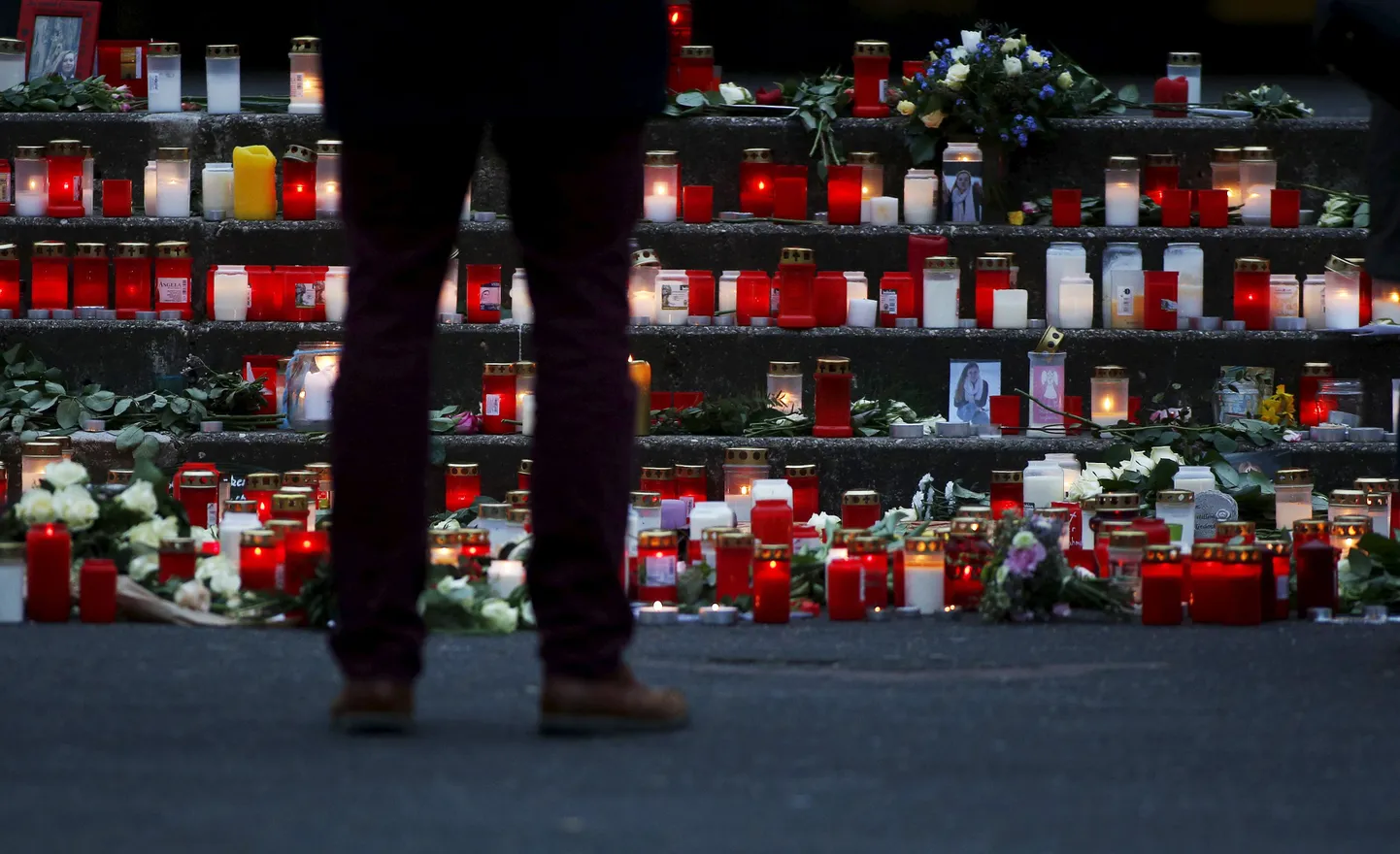 Пассажирский самолет А320 авиакомпании Germanwings, летевший из Испании в ФРГ, разбился во вторник на юге Франции в гористой местности.