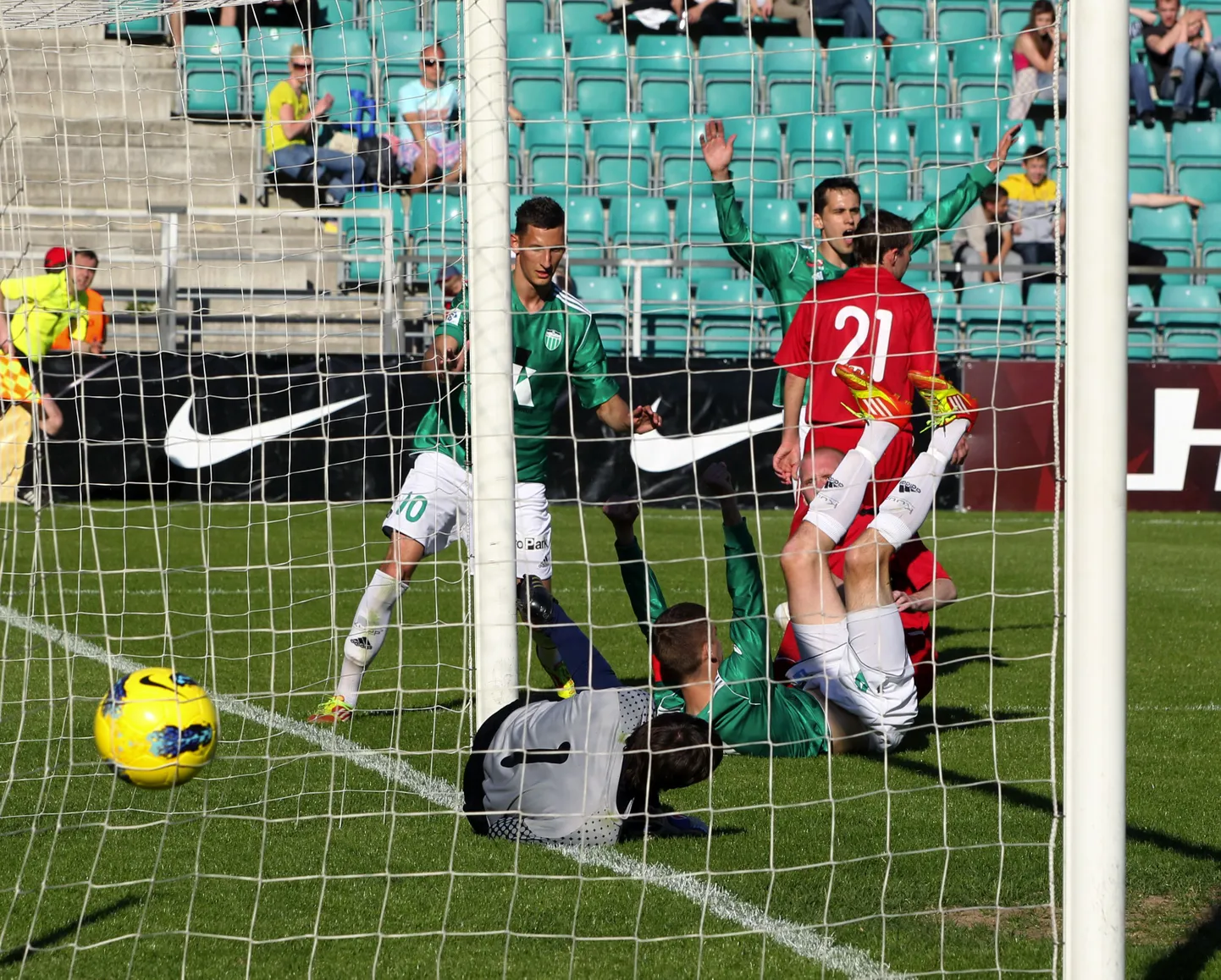 Tallinna Levadia eelmises karikafinaalis Narva Transi vastu.