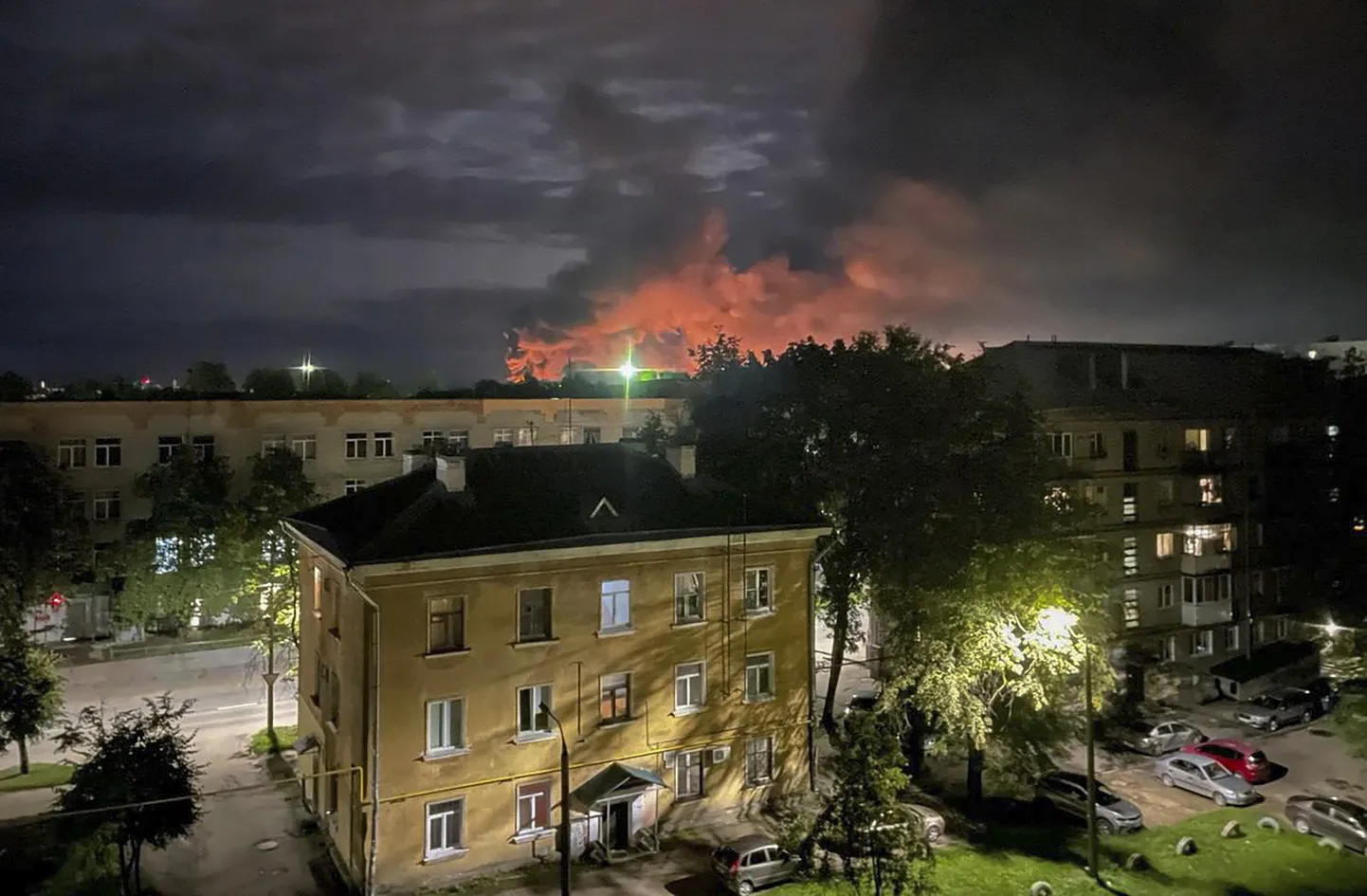 Удар по аэродрому в Пскове был нанесен ночью.