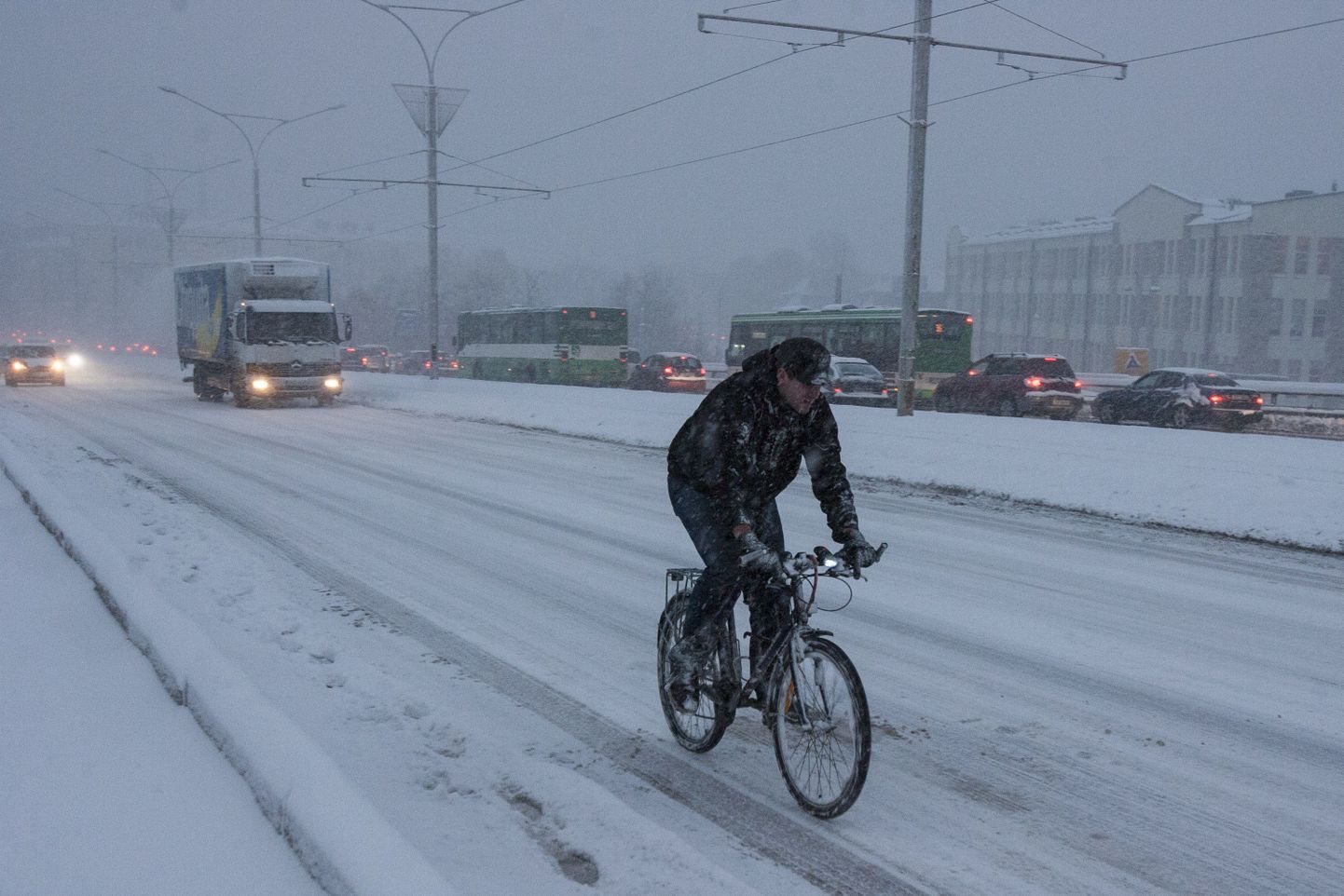 Talvel sõidetakse jalgrattaga tööle harvem.