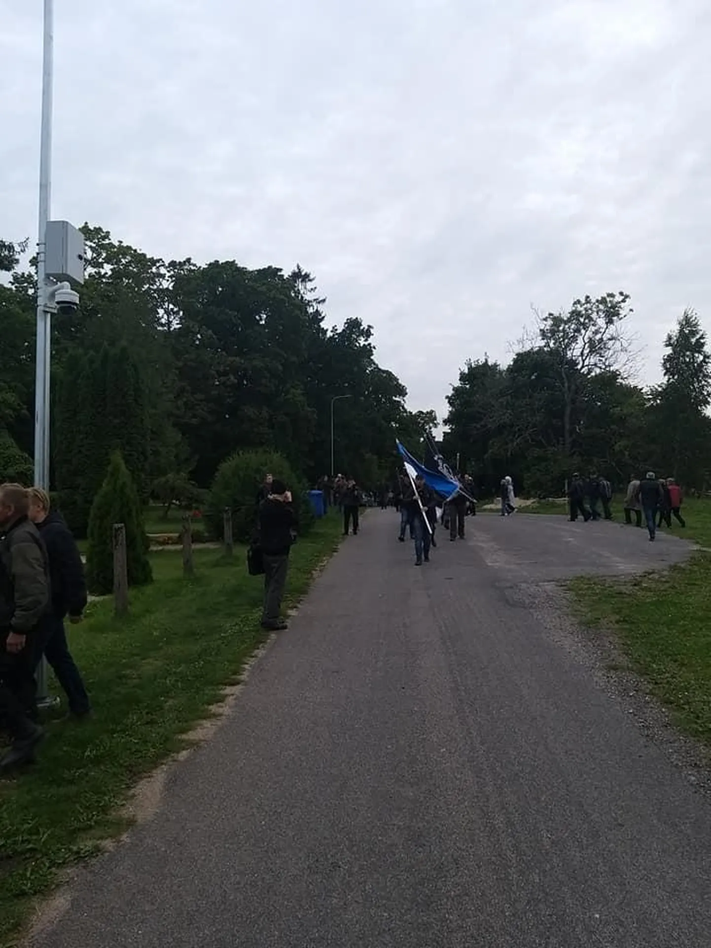 Meelis Malk avastas ürituse toimumise päeval, et kalmistu kõrvale oli paigutatud kaamera.