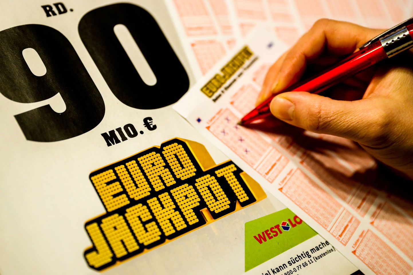 Лотерея Eurojackpot. Снимок иллюстративный.
