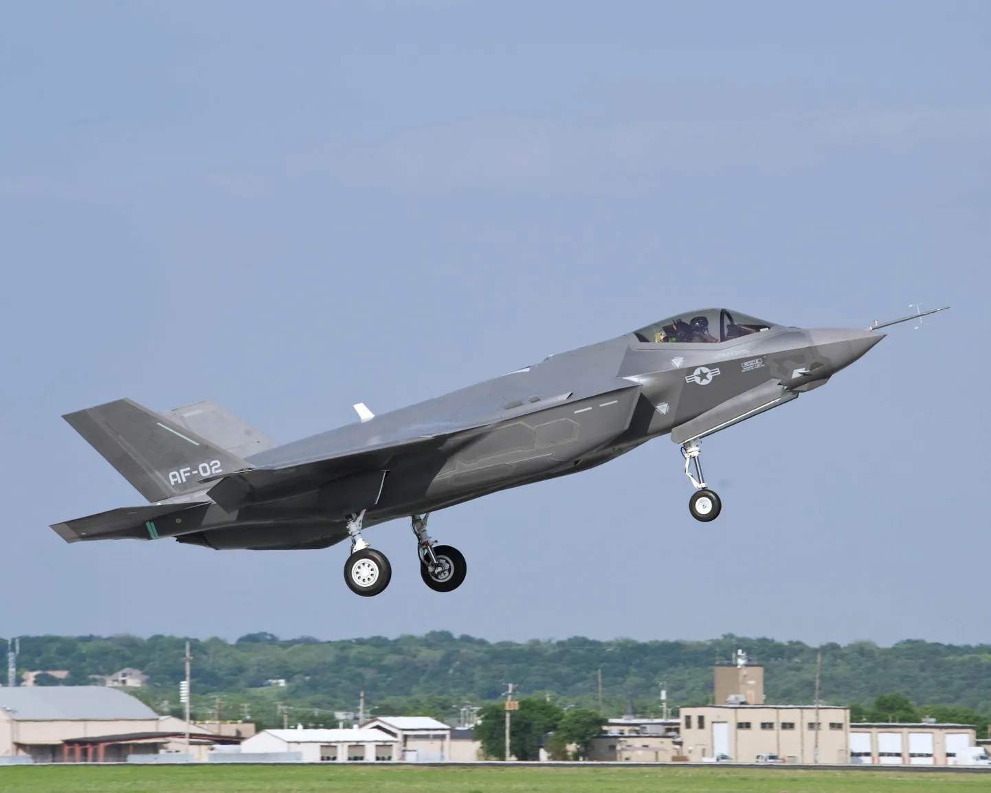 Lockheed Martinis välja töötatud hävituslennuk F-35A Lightning II.