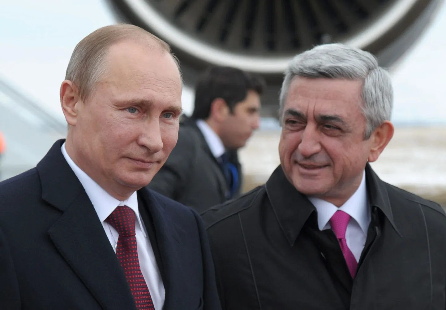 Президент России Владимир Путин и прездент Армении Серж Саргсян в Гюмри в декабре 2013 года.