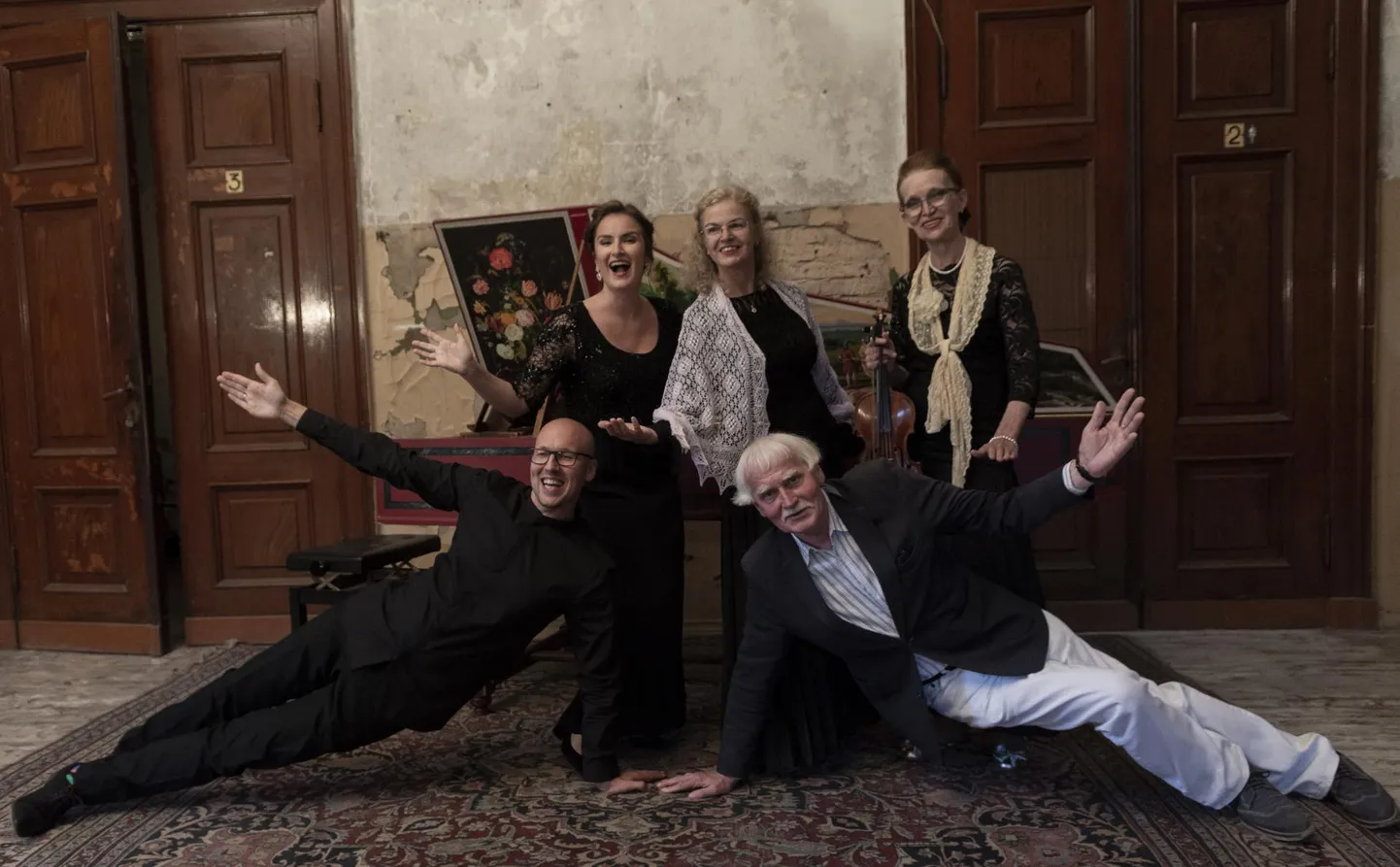 Maria Listra, Corelli Consort ja Jüri Kuuskemaa mullusel tuuril «Eesti mõisad 2019».