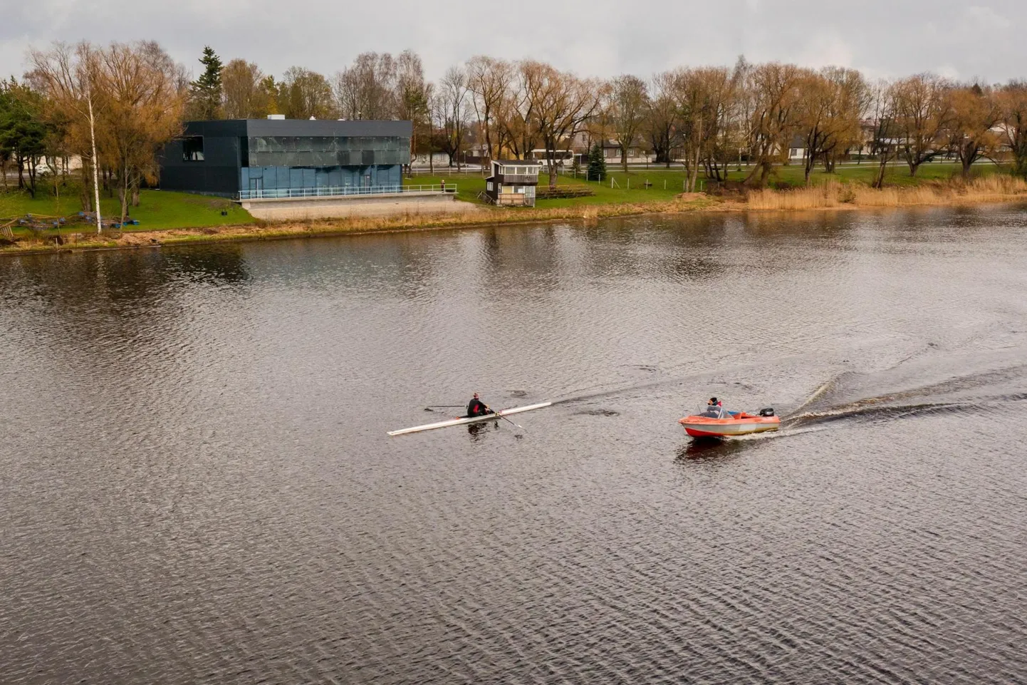 Sõudesportlased said Pärnu jõel eelisõiguse.