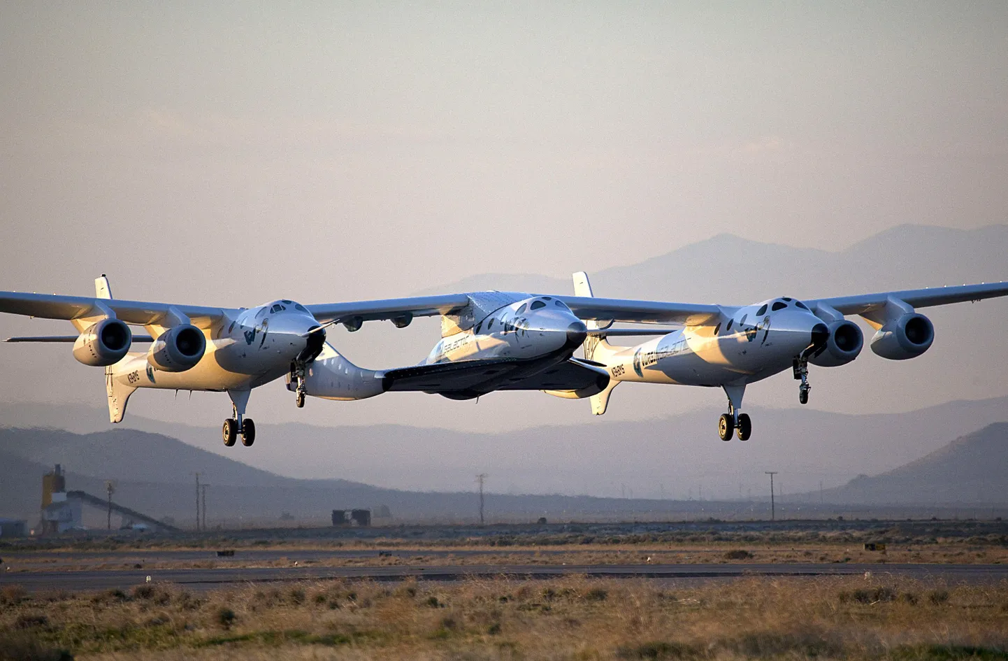 SpaceShipTwo maandumas