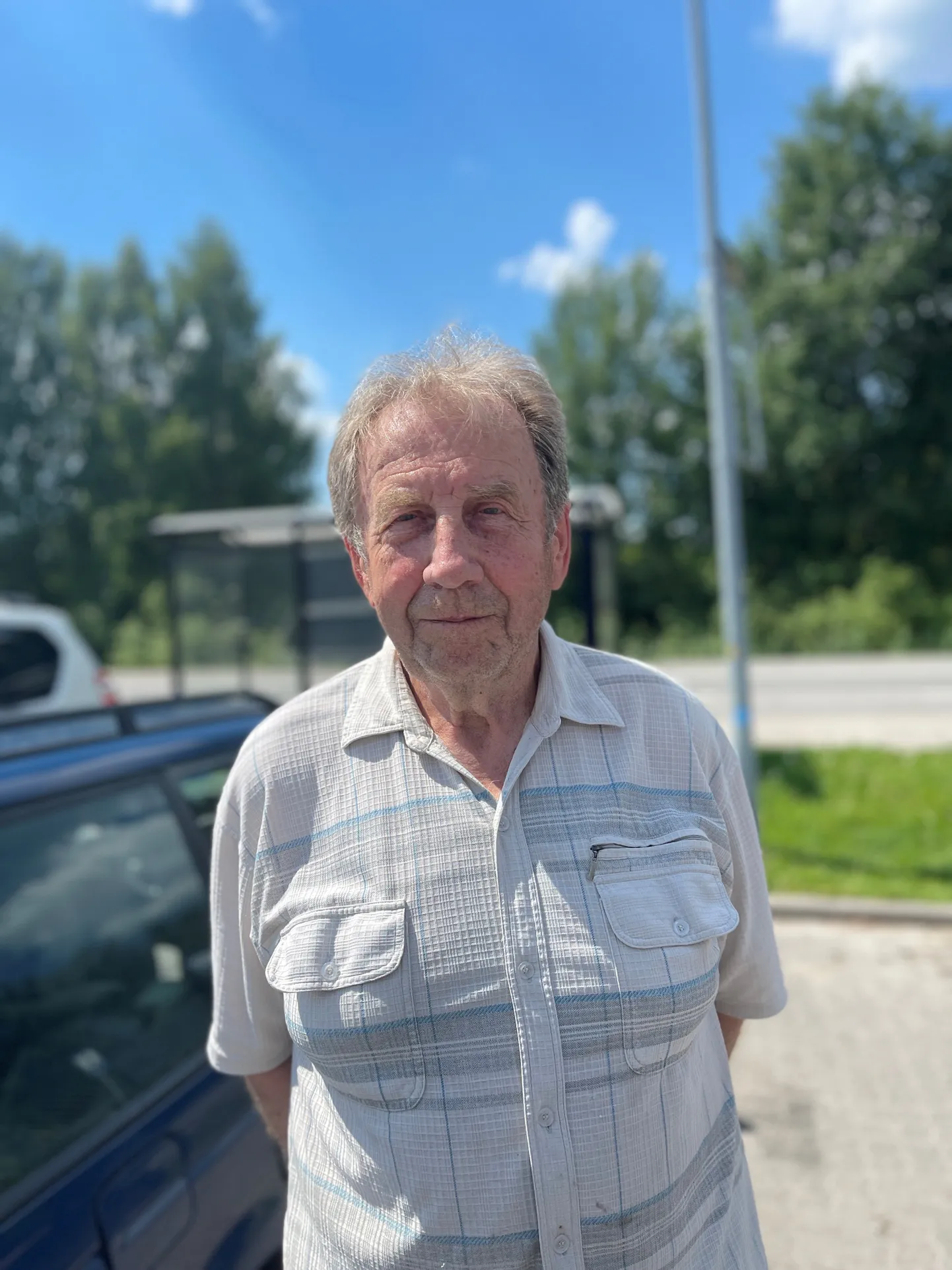 Valdo Majamees naudib kuuma ilmaga ujumas käimist.