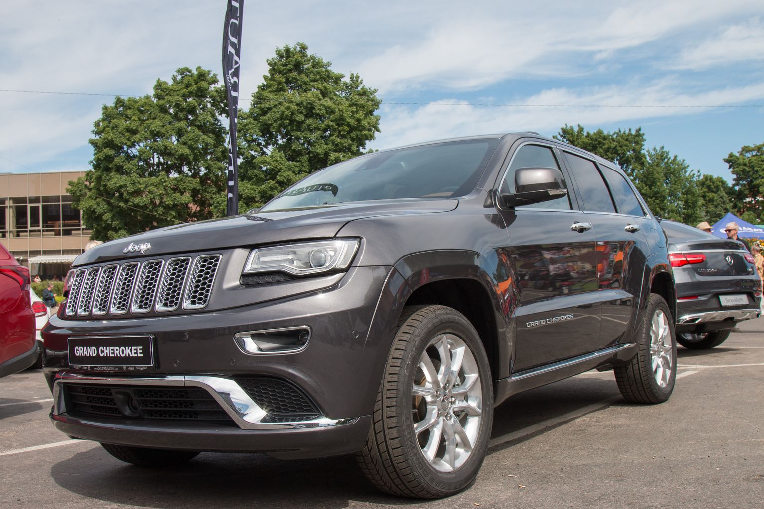Jeep. Pilt on illustratiivne.