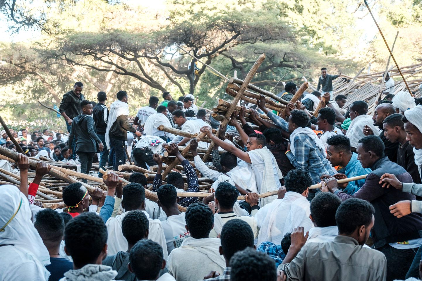 Etioopias hukkus Timkati-pidustustel tribüünivaringus vähemalt kümme inimest.