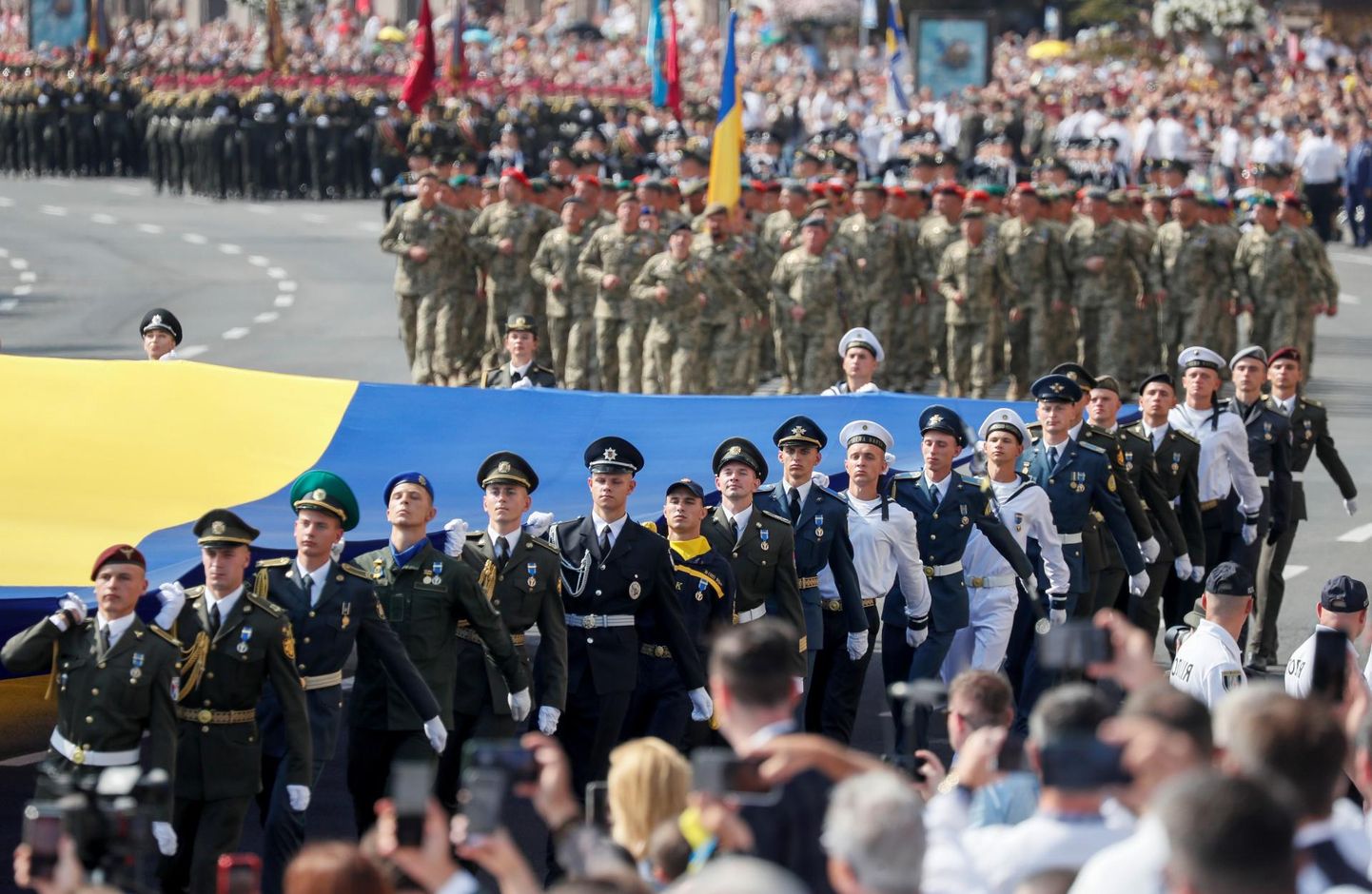 Ukraina sõjaväelased marssimas 24. augustil 2021 iseseisvuspäeva paraadil.