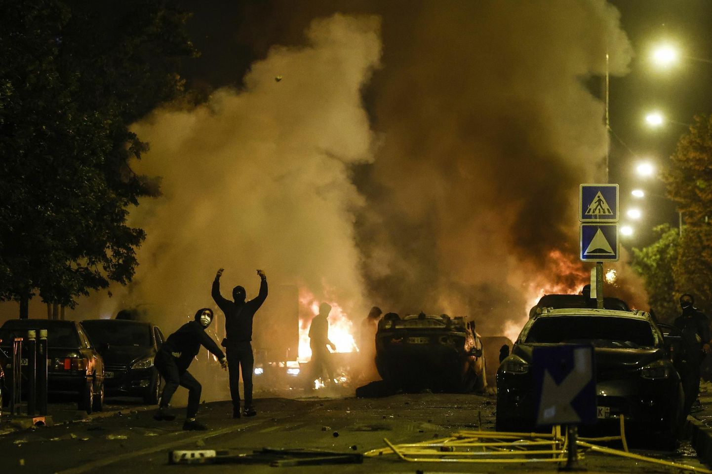 Meeleavaldused kolmapäeva õhtul Pariisi Nanterre’i äärelinnas. 