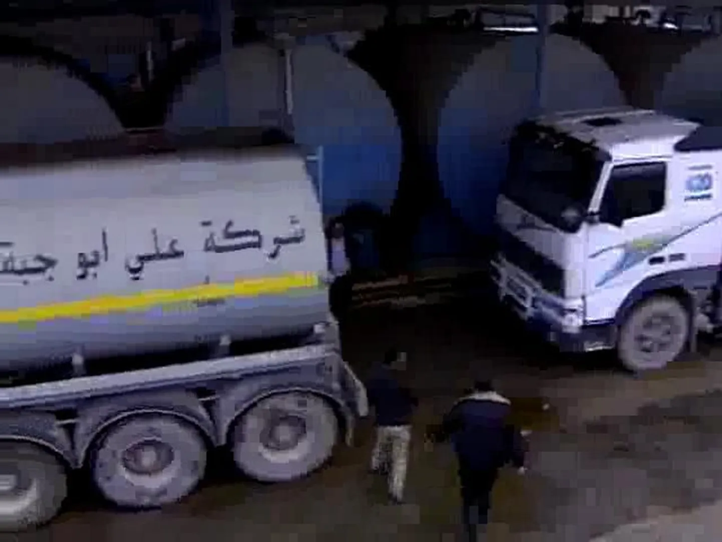 Iisraeli kütuseveokid teel Gaza sektorisse. Foto pole sündmusega seotud.