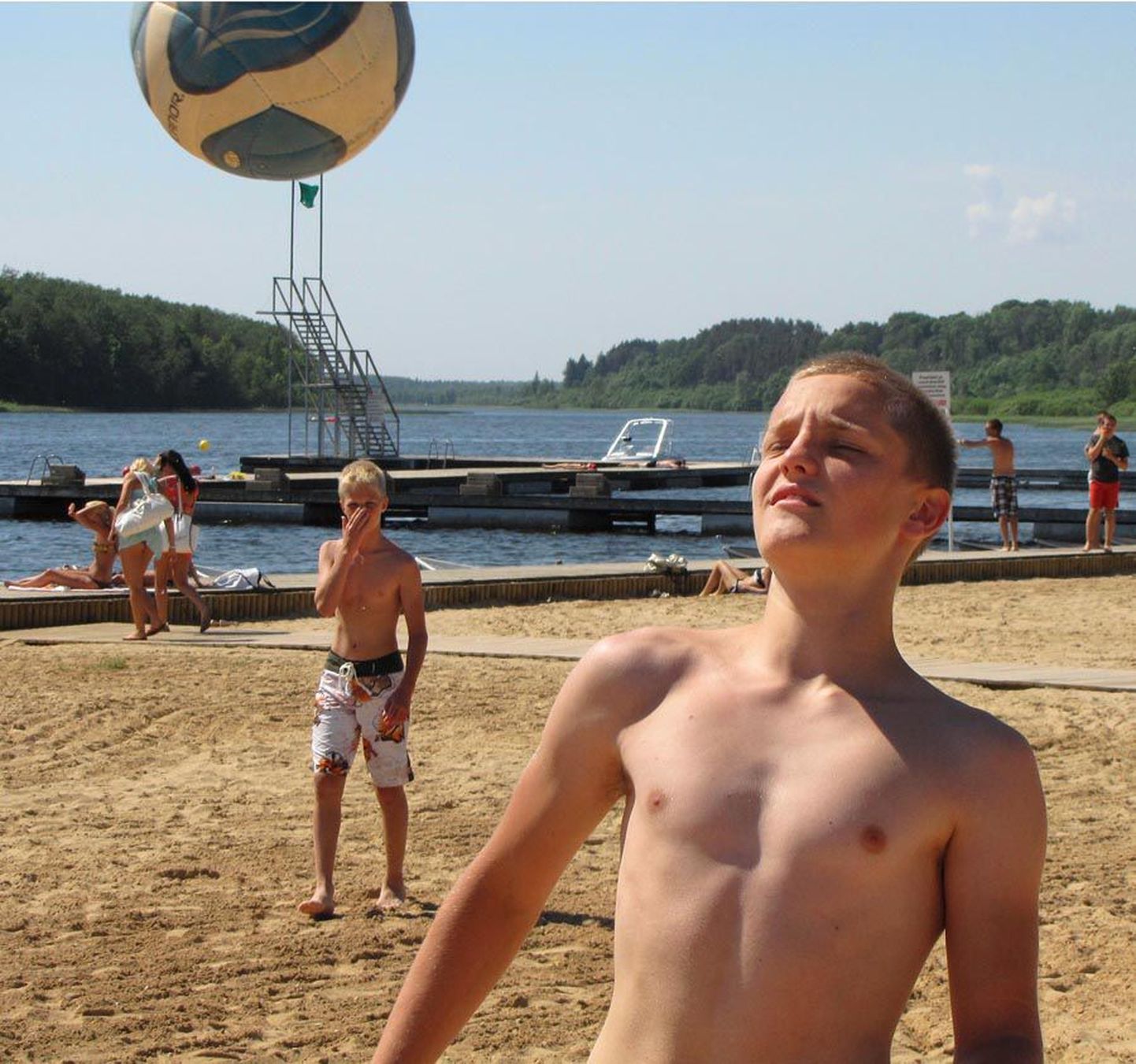 Reedest pühapäevani võimalik Viljandi rannas oma oskusi ja osavust näidata sportlikel mõõduvõttudel.