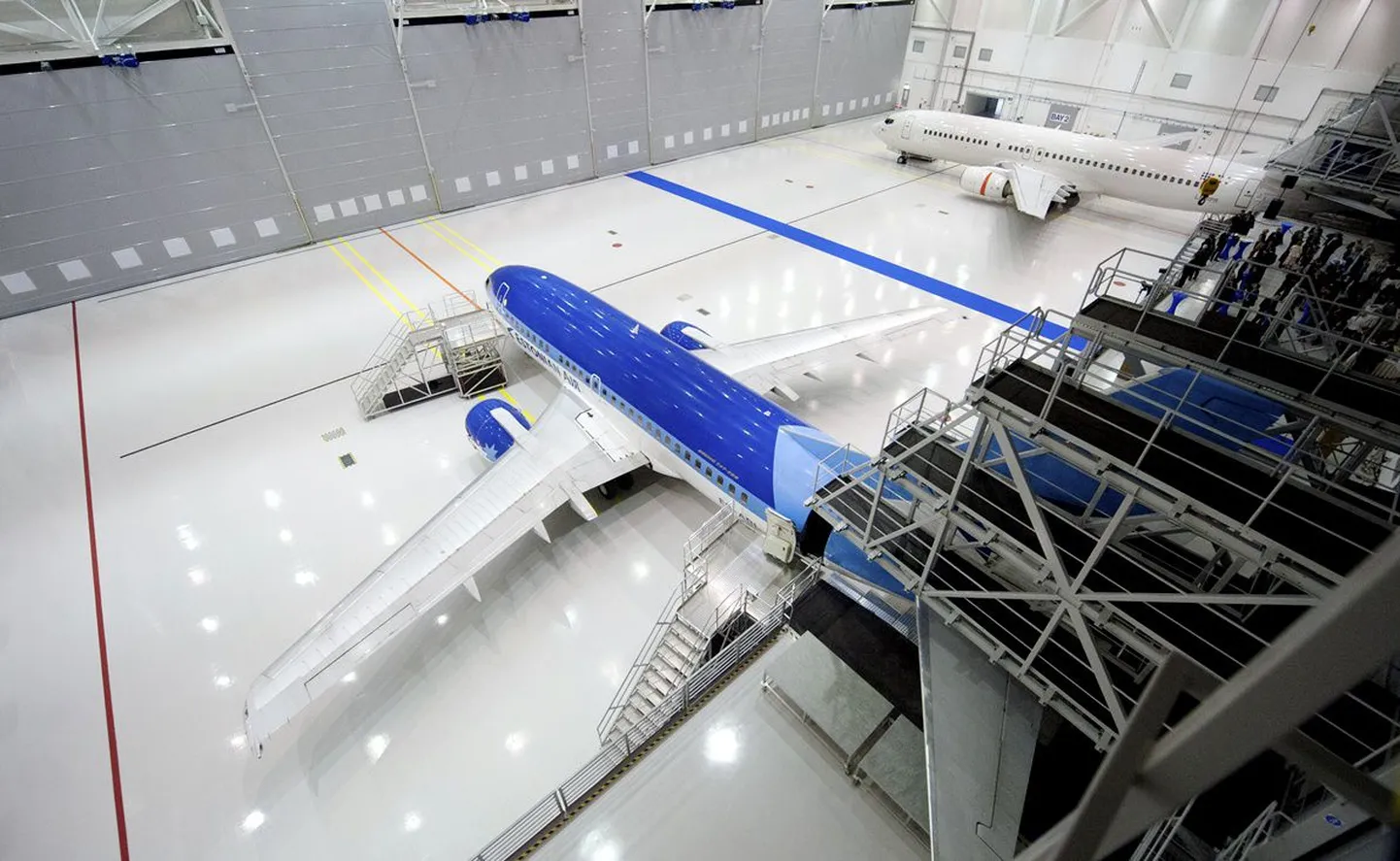 Estonian Airi lennuk Magnetic MRO angaaris hoolduses.