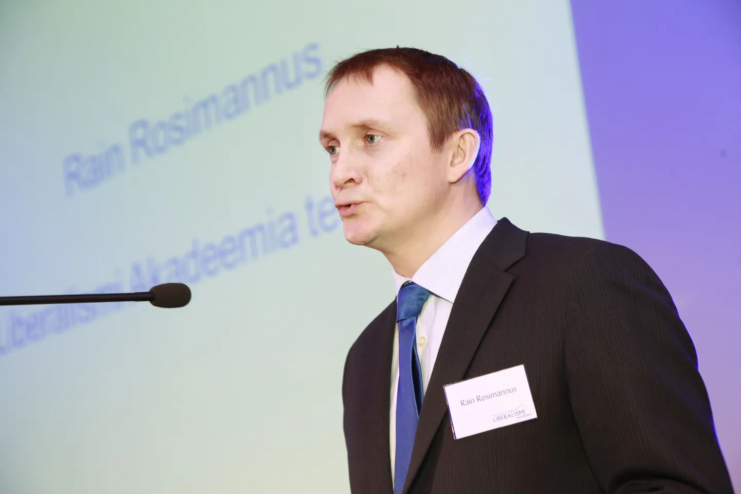Reformierakonna Liberalismi Akadeemia foorum «Vabadus ja vabaturumajandus». Pildil  Akadeemia tegevjuht Rain Rosimannus.