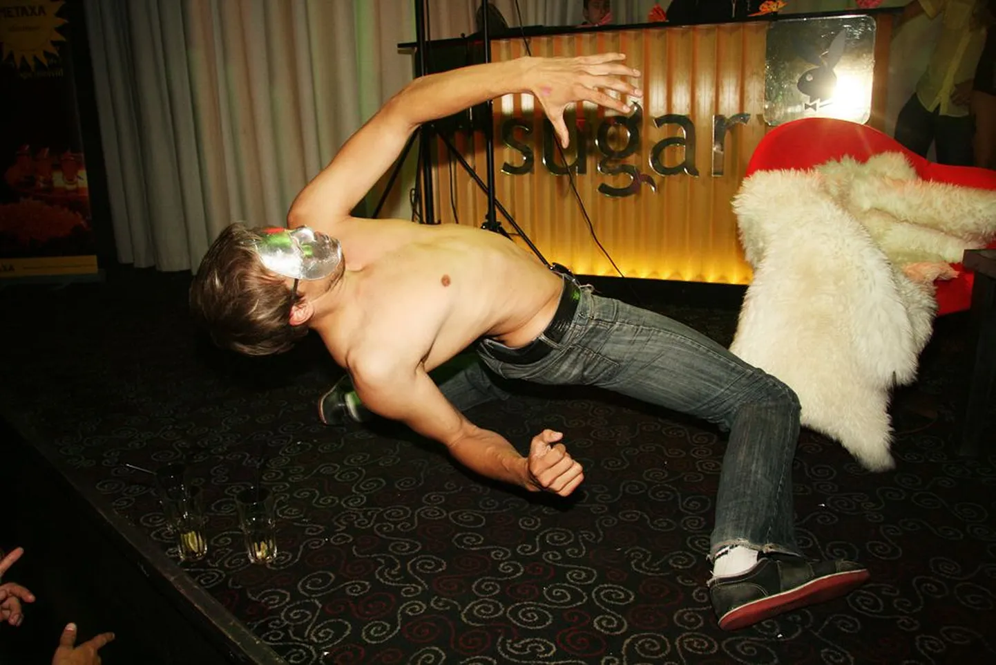 Playboy pidu klubis Sugar.