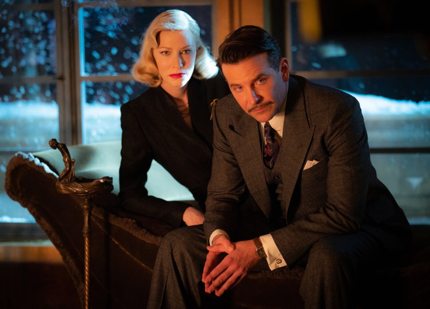 Cate Blanchett ja Bradley Cooper filmis «Luupainaja allee» (2022)