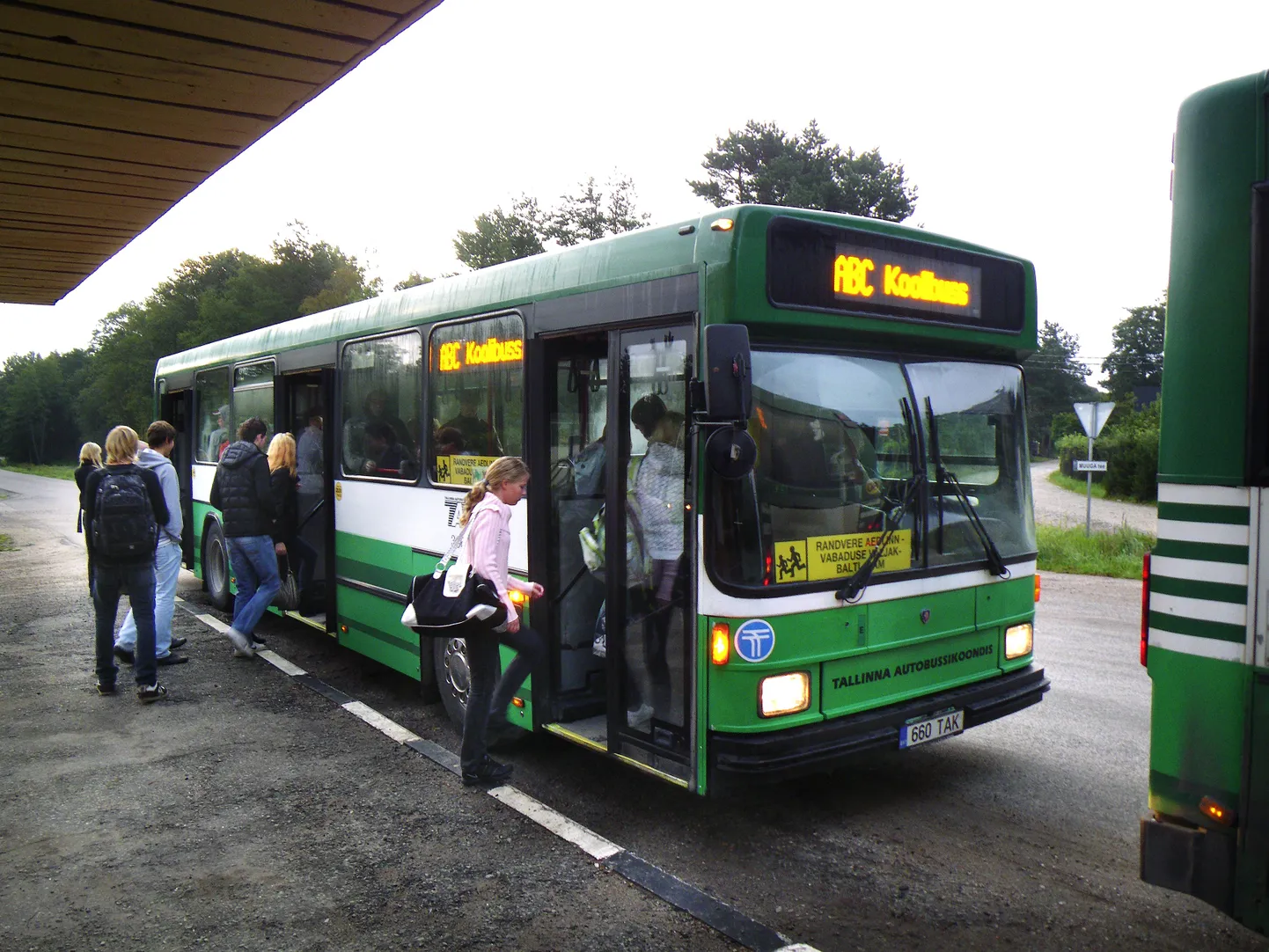 Koolibuss.