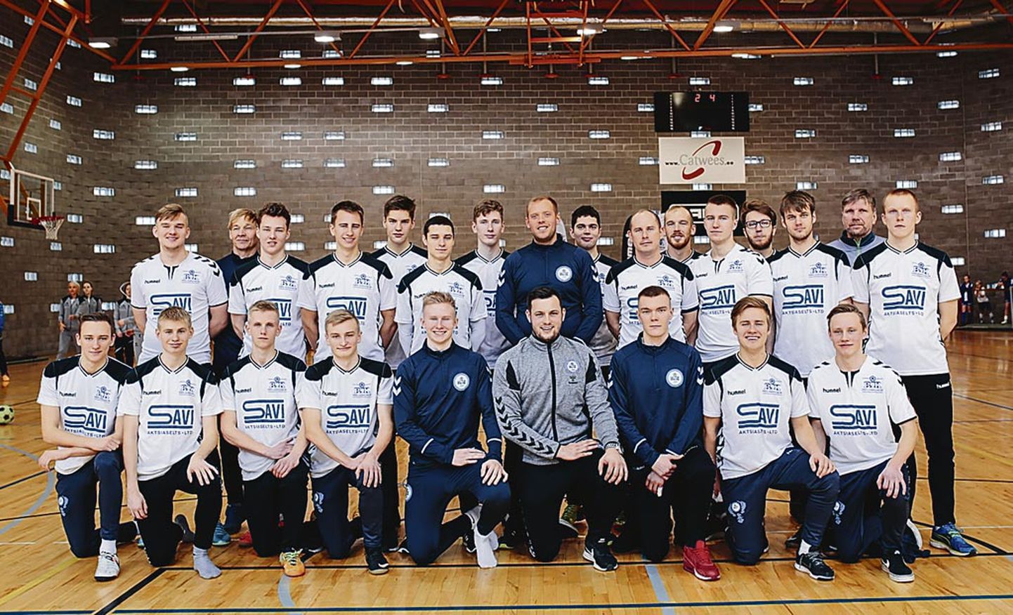 Pärnu jalgpalliklubi panustab oma klubi mängijatele.