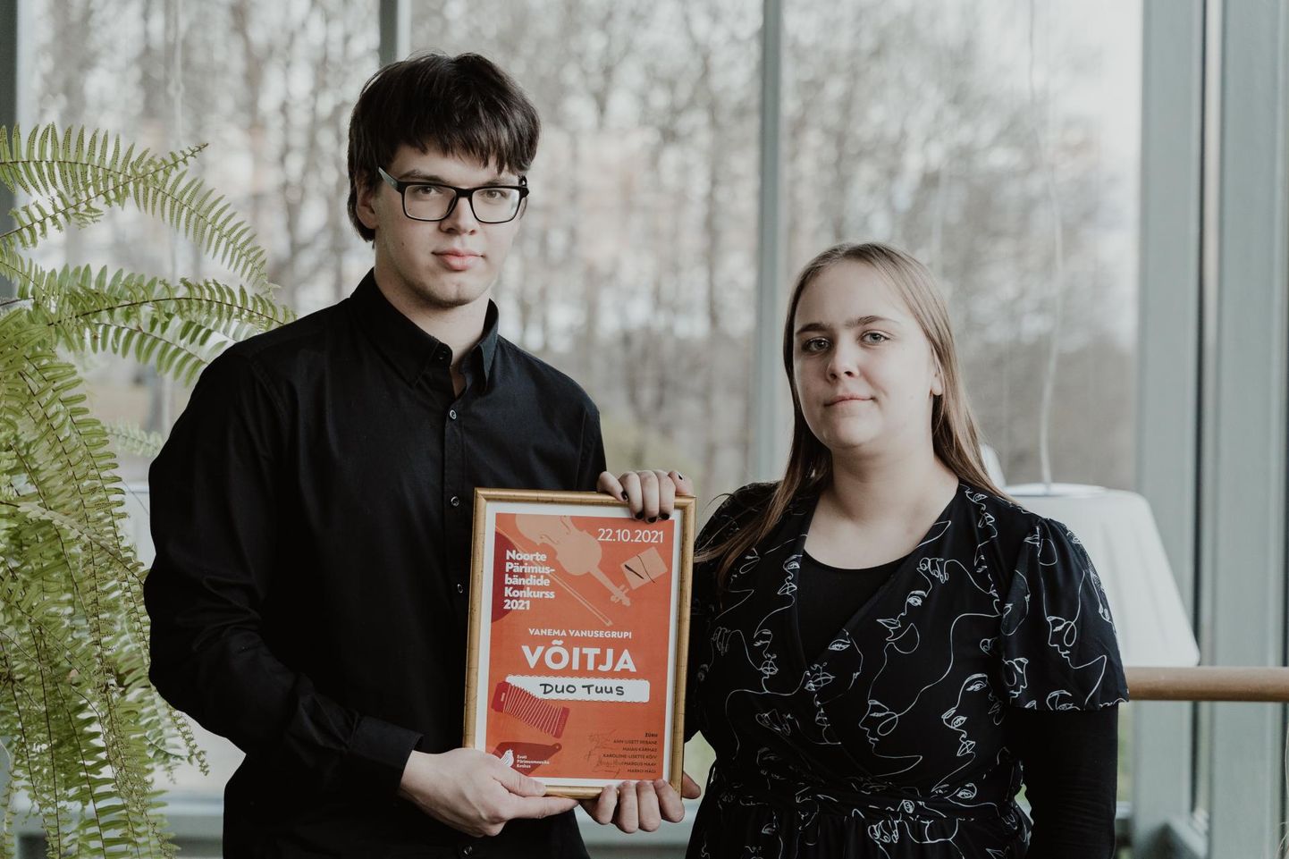 Duo Tuus, milles Marta Külaots mängib viiulit ja Herbert Konnula lõõtsa, on pärit Tartust.
