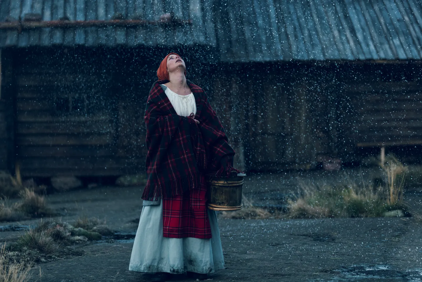 Stseen Tiina Lymi eepilisest draamafilmist «Tormisaare Maija».