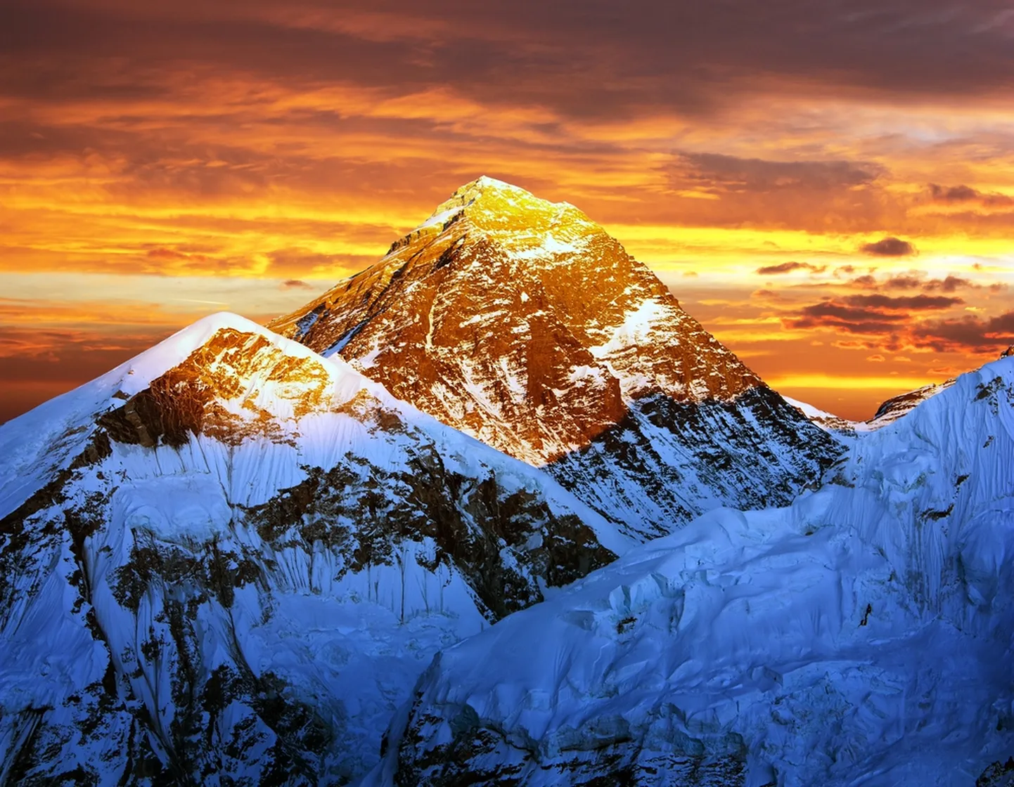 Õhtune vaade Mount Everestile.