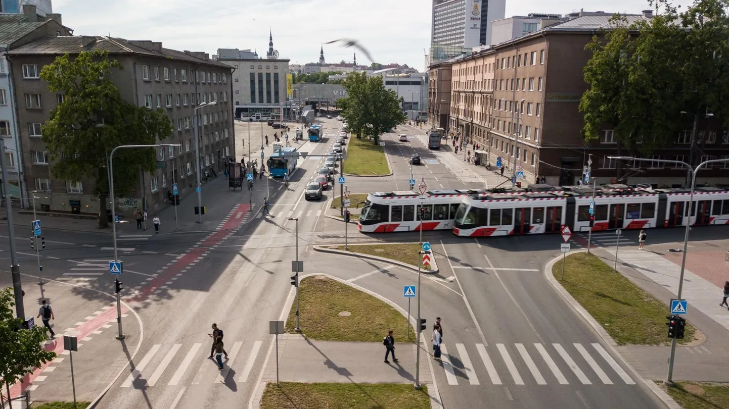 Трамвайная линия в Таллинне. Фото иллюстративное.