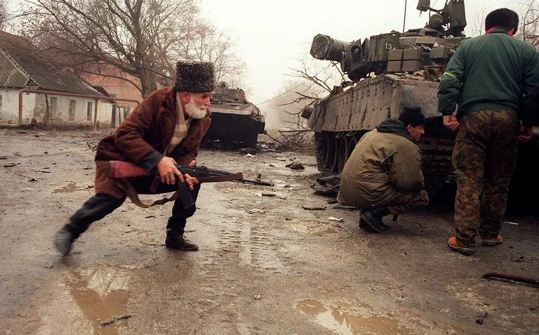 Бой на улицах Грозного, 1 января 1995 года.