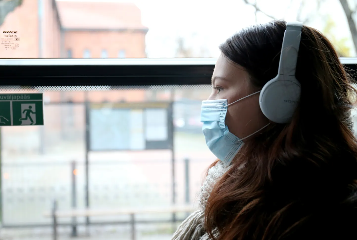 Maski kandmine Tartu linnaliinibussis.